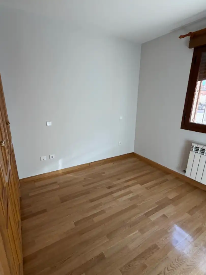 Bedroom of Flat for sale in Valverde del Majano  with Heating and Parquet flooring