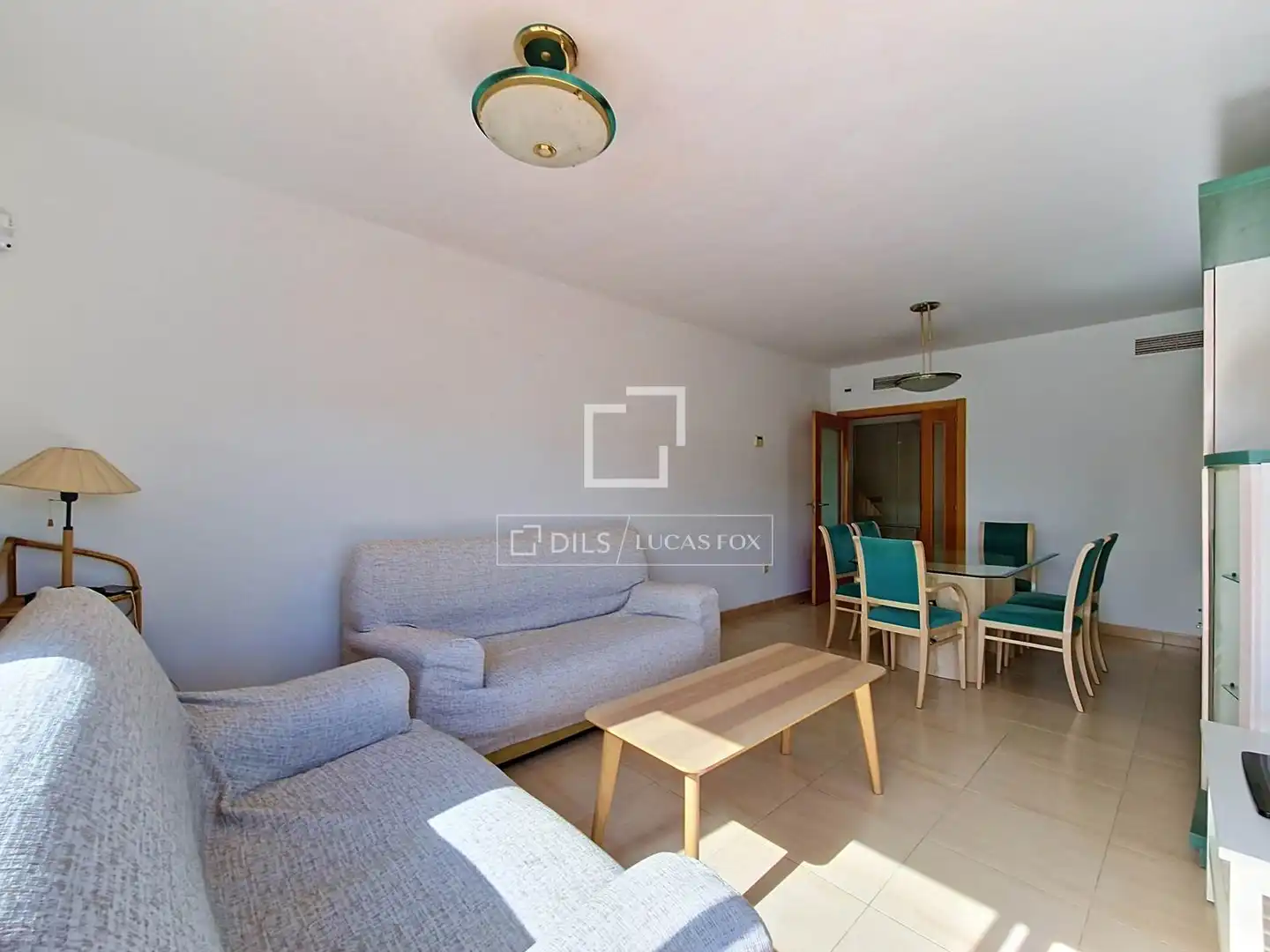 Sala de estar de Piso en venta en Cubelles con Aire acondicionado, Calefacción y Jardín privado