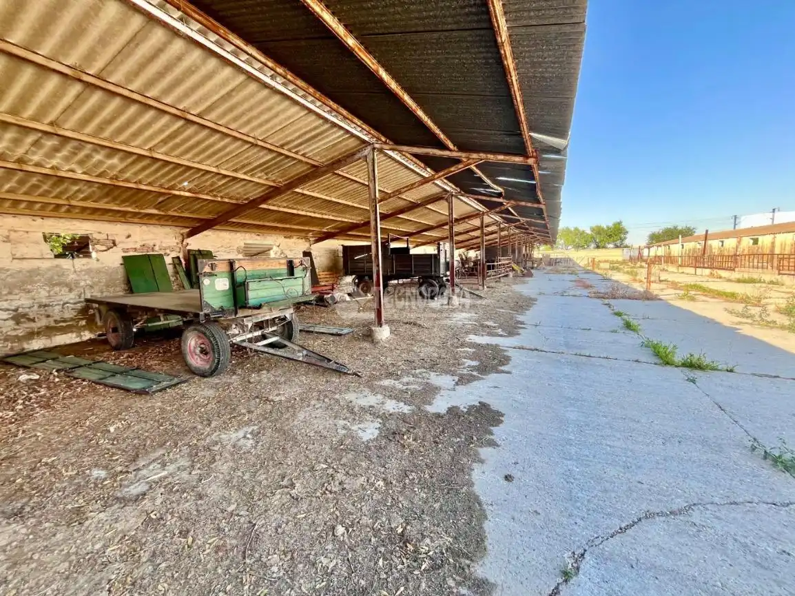 Parking of Land for sale in Zaragoza