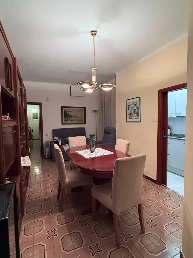 Comedor de Piso en venta en Barcelona con Aire acondicionado, Amueblado y Horno