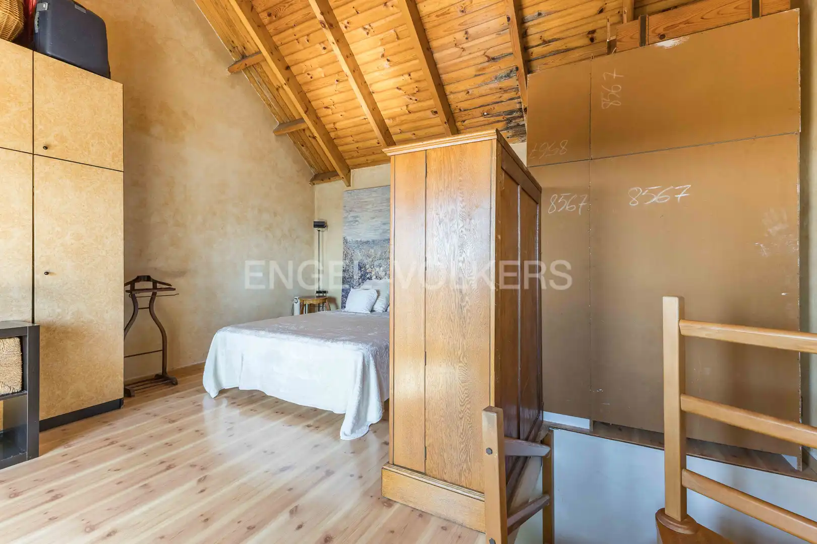 Dormitori de Casa o xalet en venda en Esplugues de Llobregat amb Calefacció i Terrassa