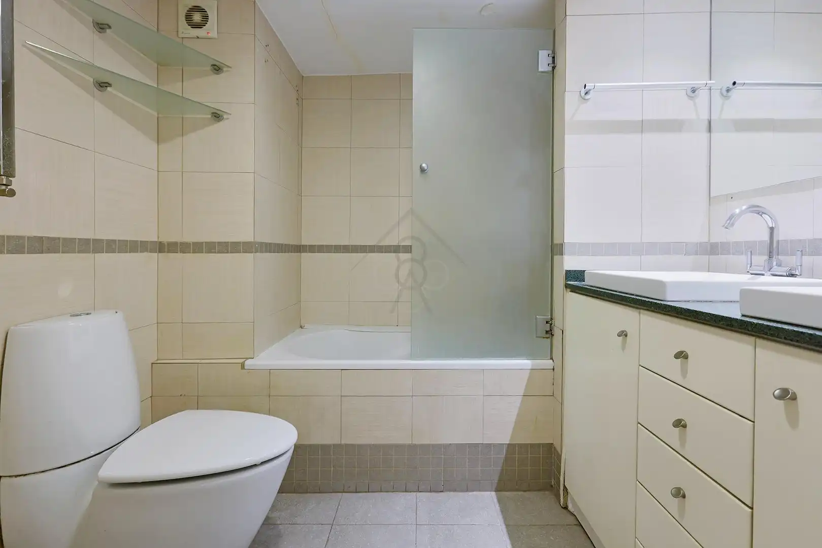 Baño de Piso en venta en Barcelona con Aire acondicionado y Parquet