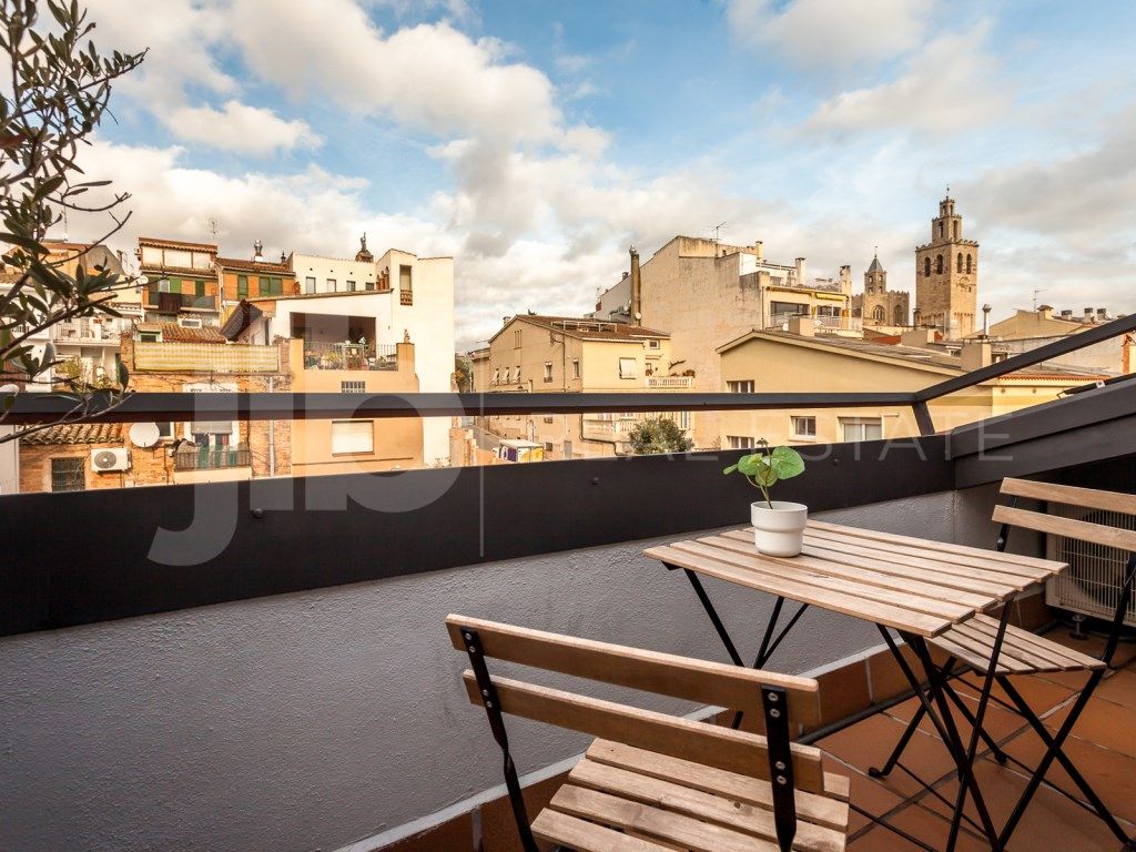 Terrassa de Casa adosada en venda en Sant Cugat del Vallès amb Aire condicionat, Forn i Rentadora