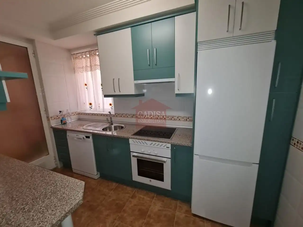 Cocina de Piso de alquiler en Salamanca con Calefacción, Trastero y Amueblado