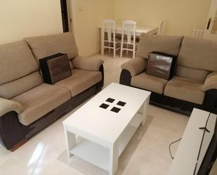 Living room of Flat to rent in  Granada Capital  with Heating, Private garden and Community pool