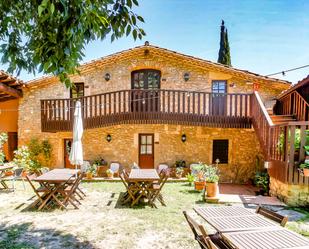 Vista exterior de Finca rústica en venda en Banyoles amb Calefacció, Terrassa i Piscina