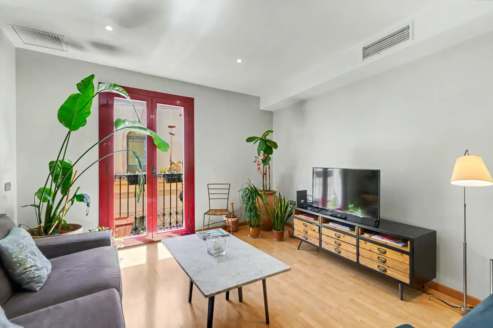 Living room of Flat for sale in Barcelona  with Air Conditioner, Heating and Parquet flooring