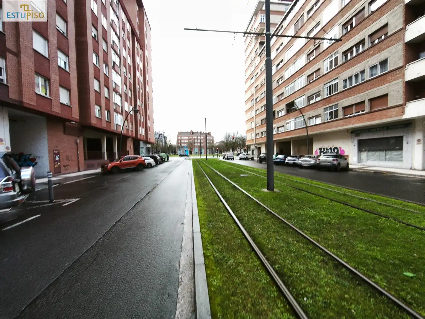 Vista exterior de Pis en venda en Vitoria - Gasteiz amb Calefacció, Parquet i Terrassa
