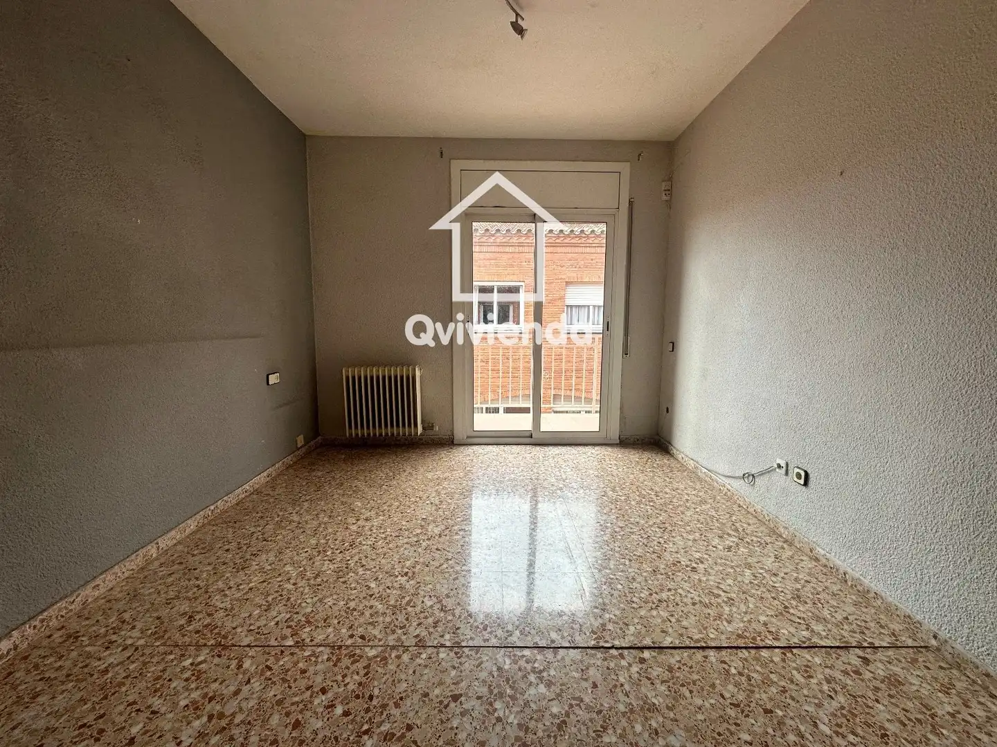 Sala de estar de Casa adosada en venta en Santa Perpètua de Mogoda con Trastero