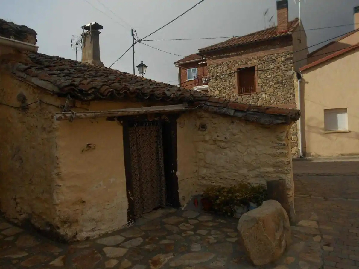 Vista exterior de Casa o chalet en venta en Villavieja del Lozoya con Terraza