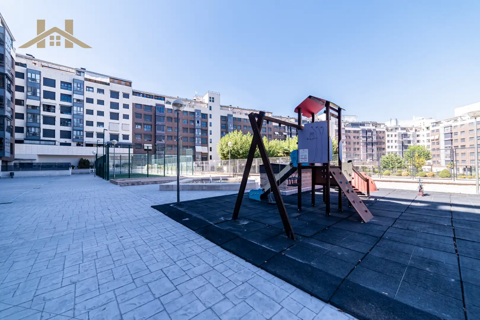 Terrace of Flat for sale in Madrid  with Air Conditioner, Heating and Storage room