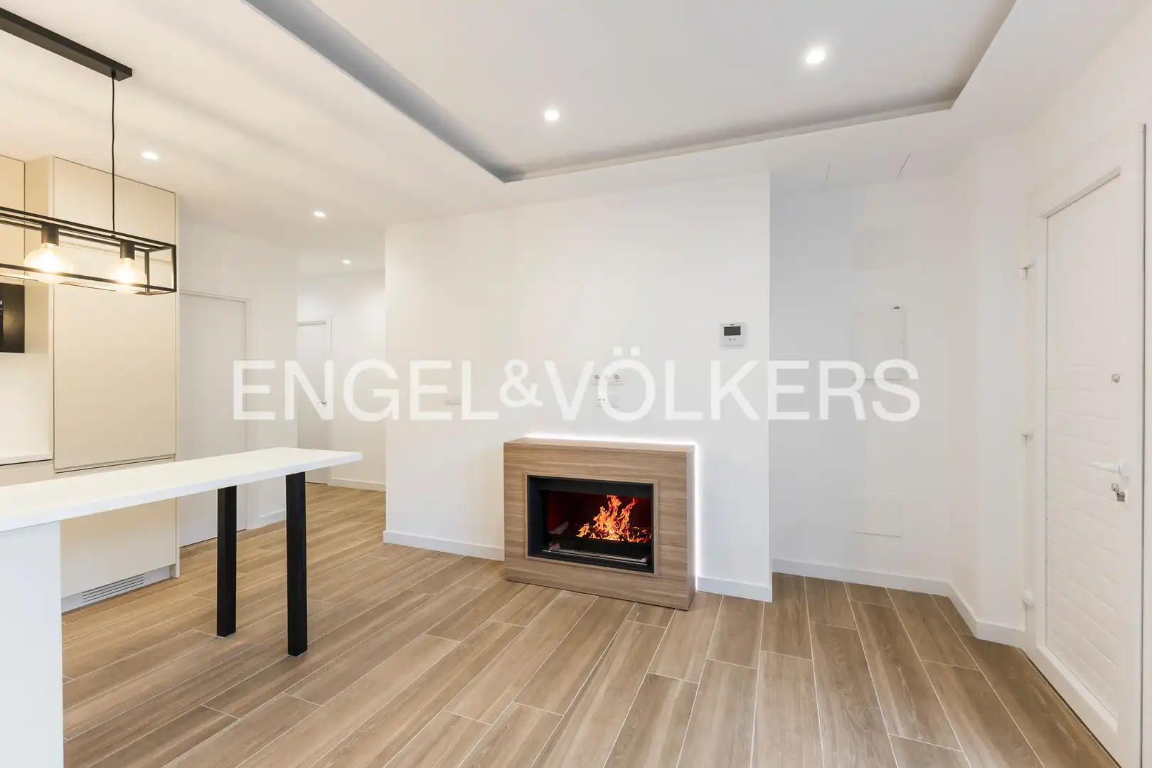 Sala d'estar de Apartament en venda en Madrid amb Aire condicionat i Calefacció