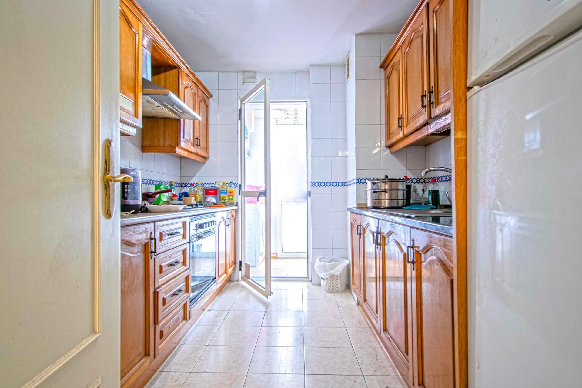 Cuina de Pis en venda en  Sevilla Capital amb Aire condicionat, Calefacció i Jardí privat