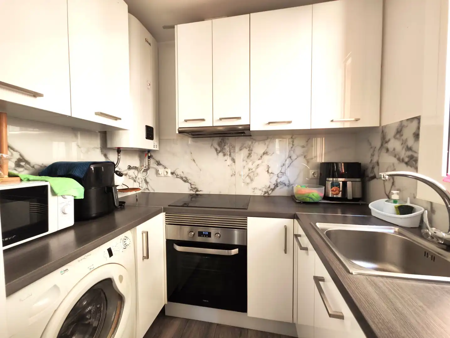 Kitchen of Buildings for sale in Barcelona