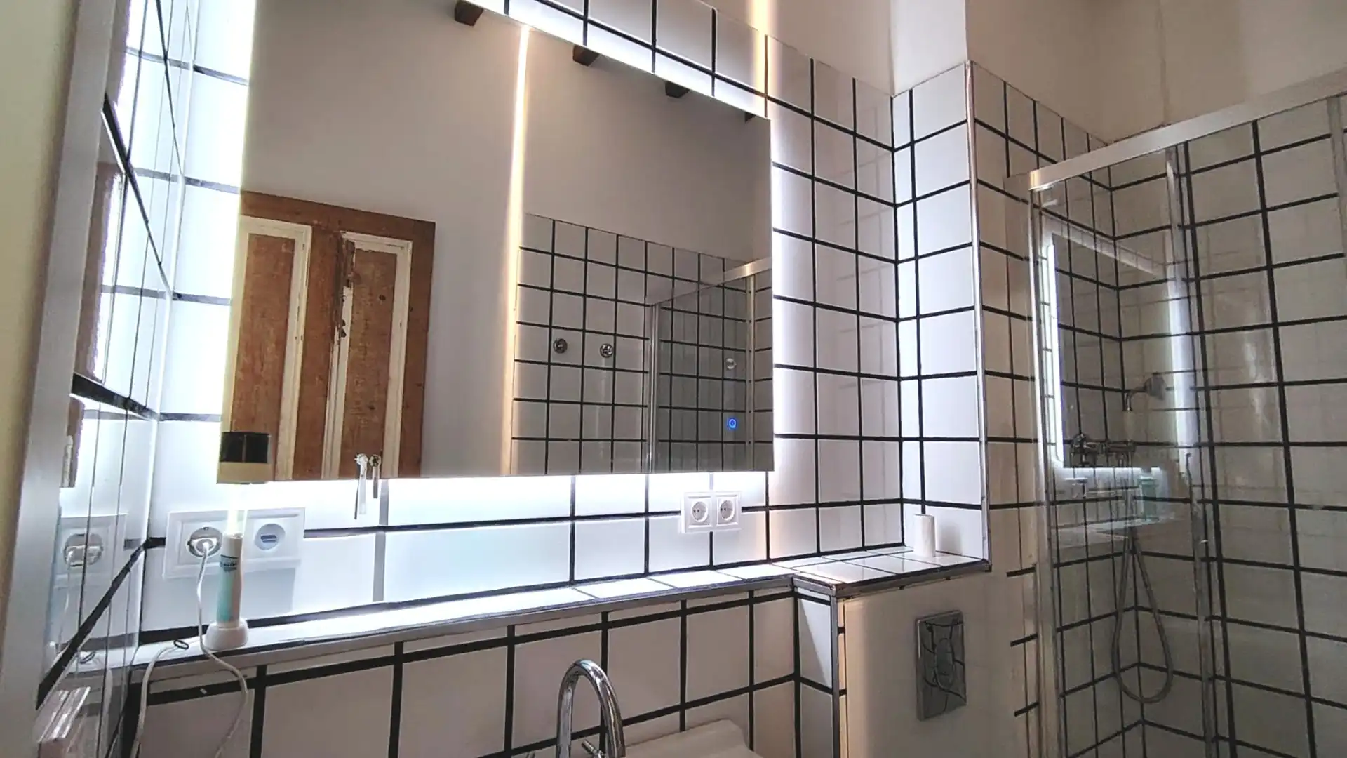 Bathroom of Flat for sale in Bilbao   with Air Conditioner, Heating and Furnished
