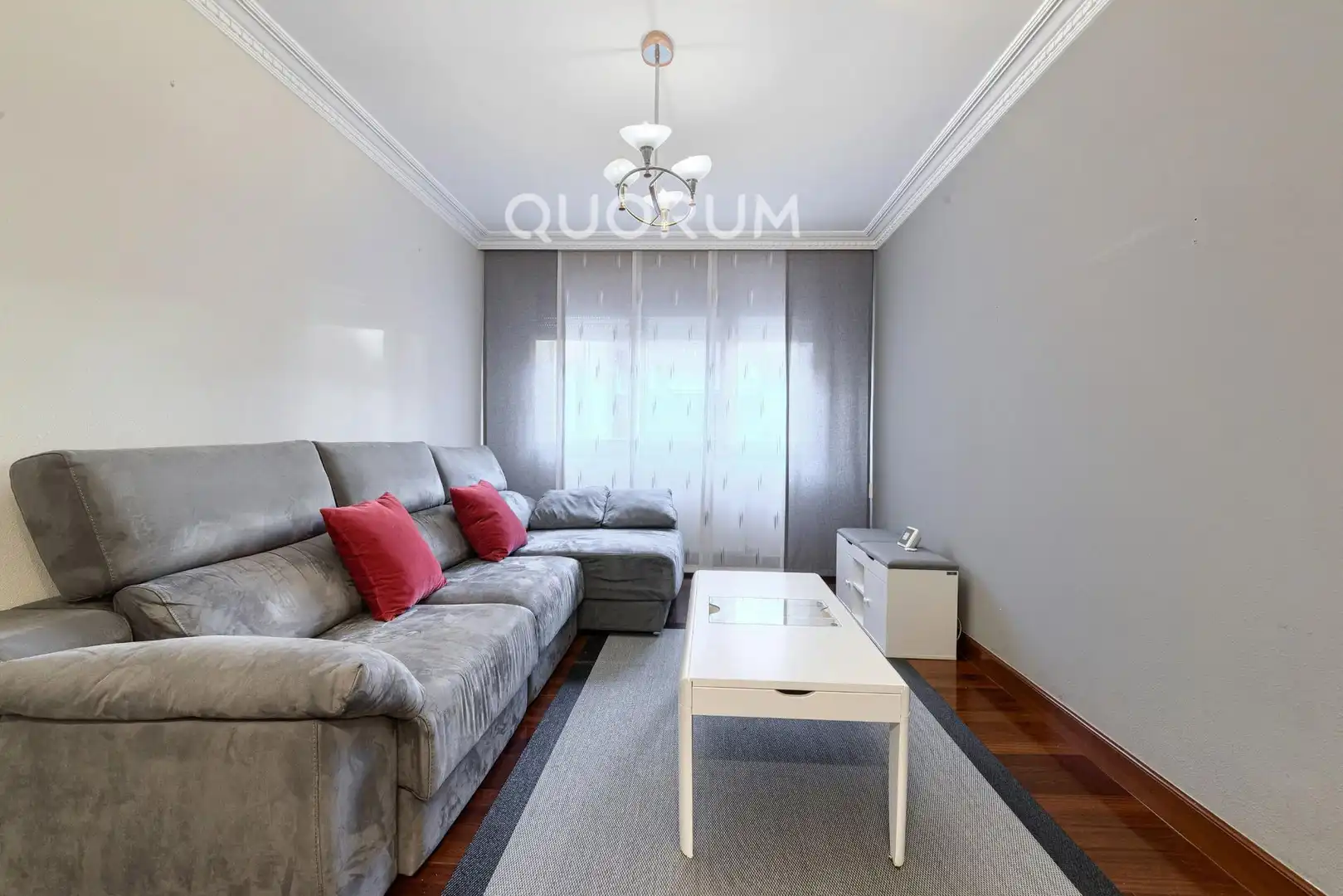Sala de estar de Piso en venta en Barakaldo  con Calefacción, Trastero y Amueblado