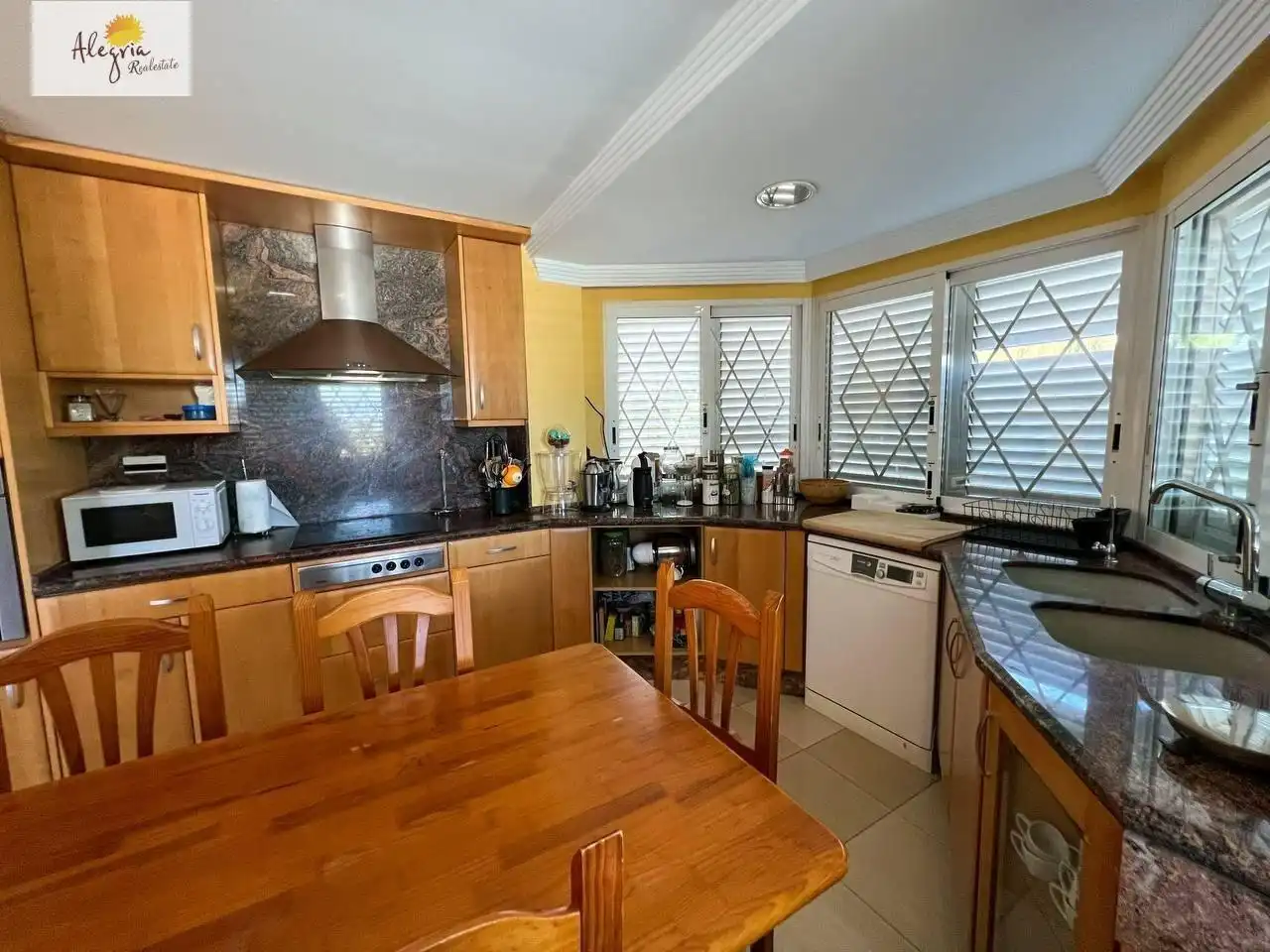 Cocina de Casa o chalet en venta en Manises con Aire acondicionado, Calefacción y Terraza