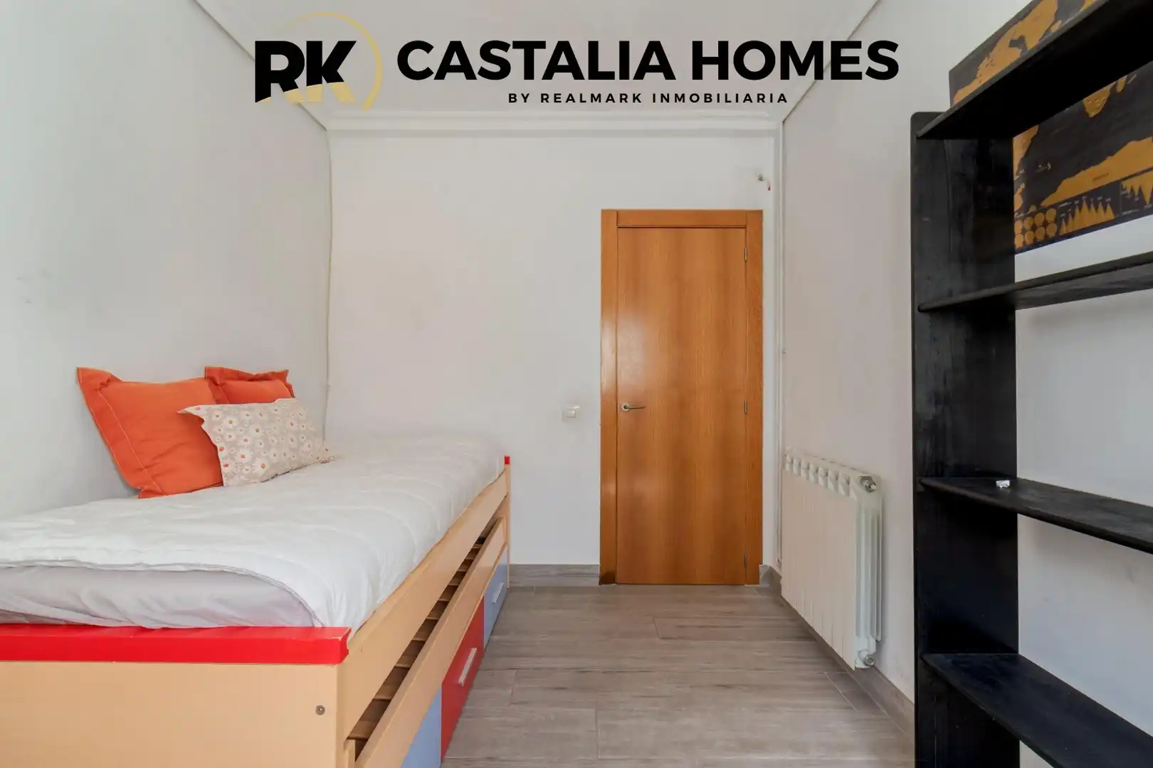 Habitación de Ático en venta en Burriana / Borriana con Calefacción, Terraza y Horno