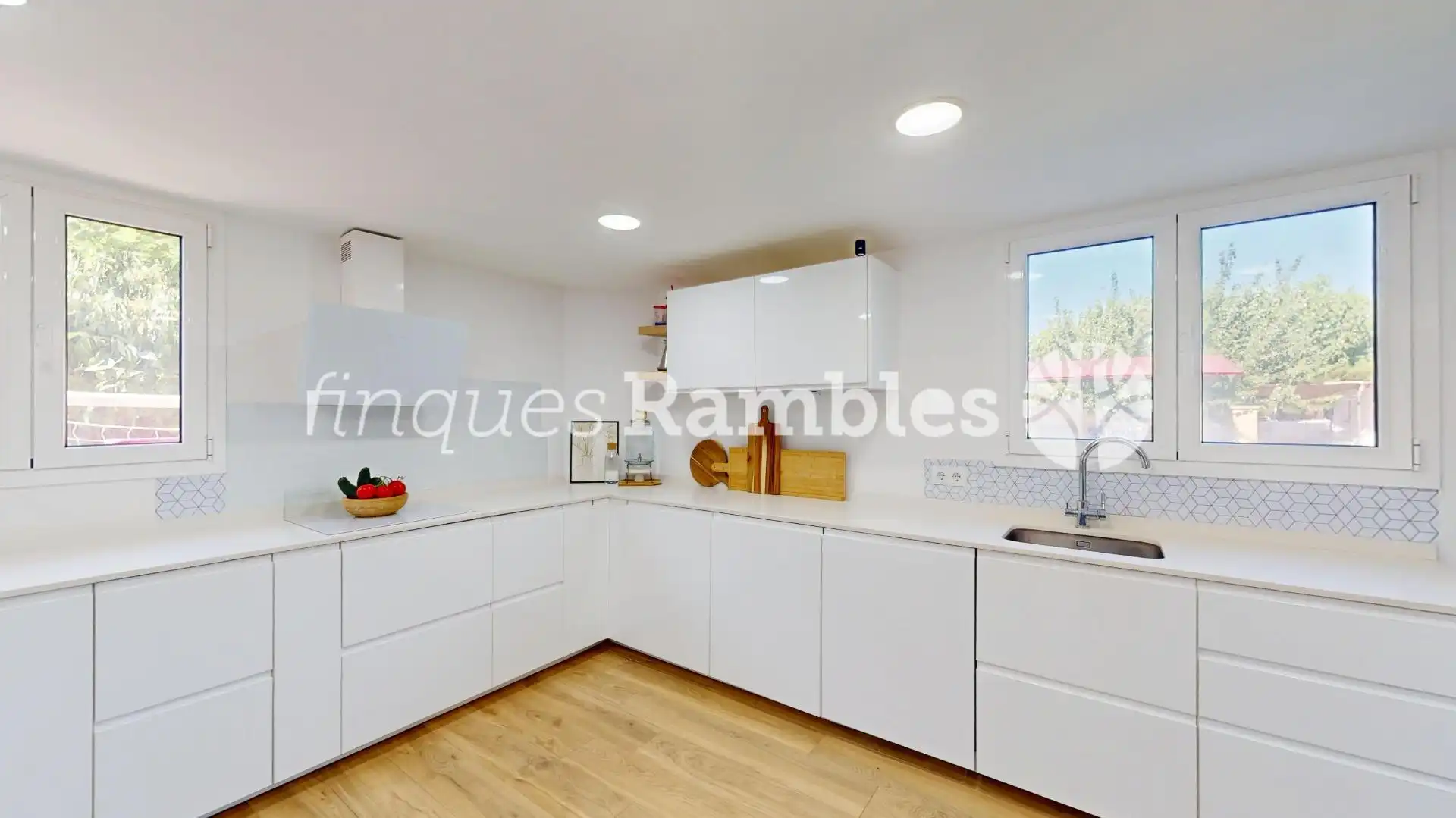 Cocina de Casa o chalet en venta en La Torre de Claramunt con Calefacción, Jardín privado y Parquet