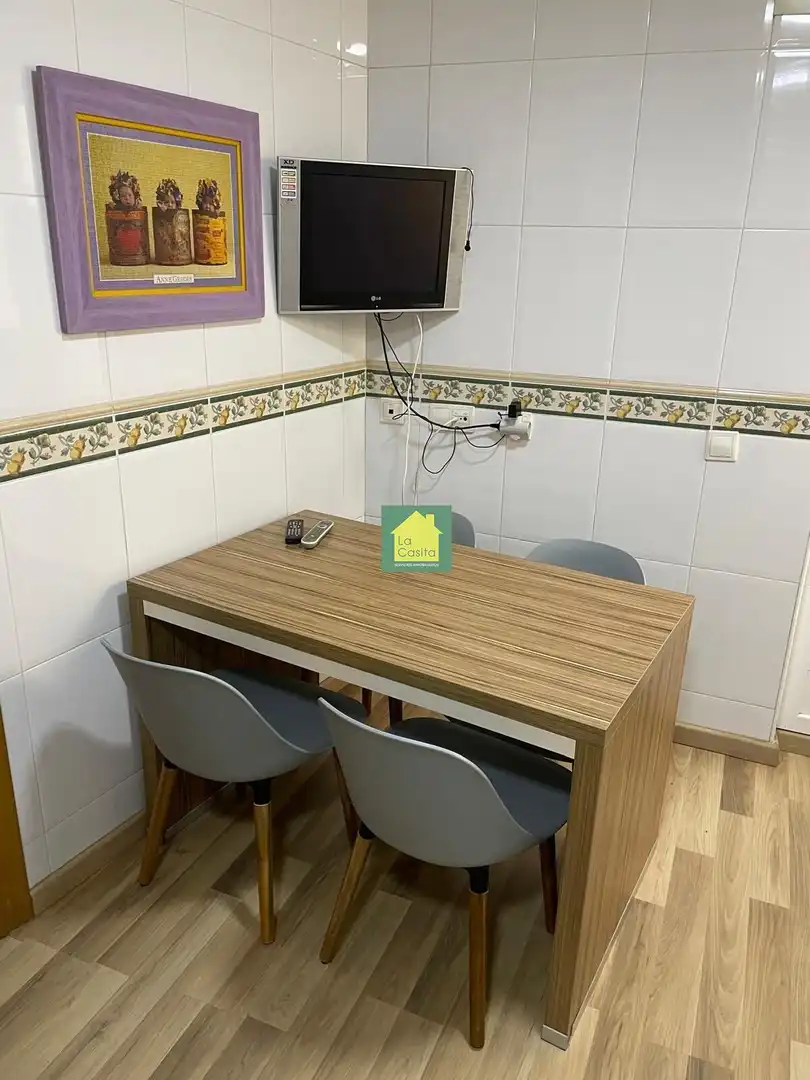 Piso de alquiler en Carretas - Pajarita