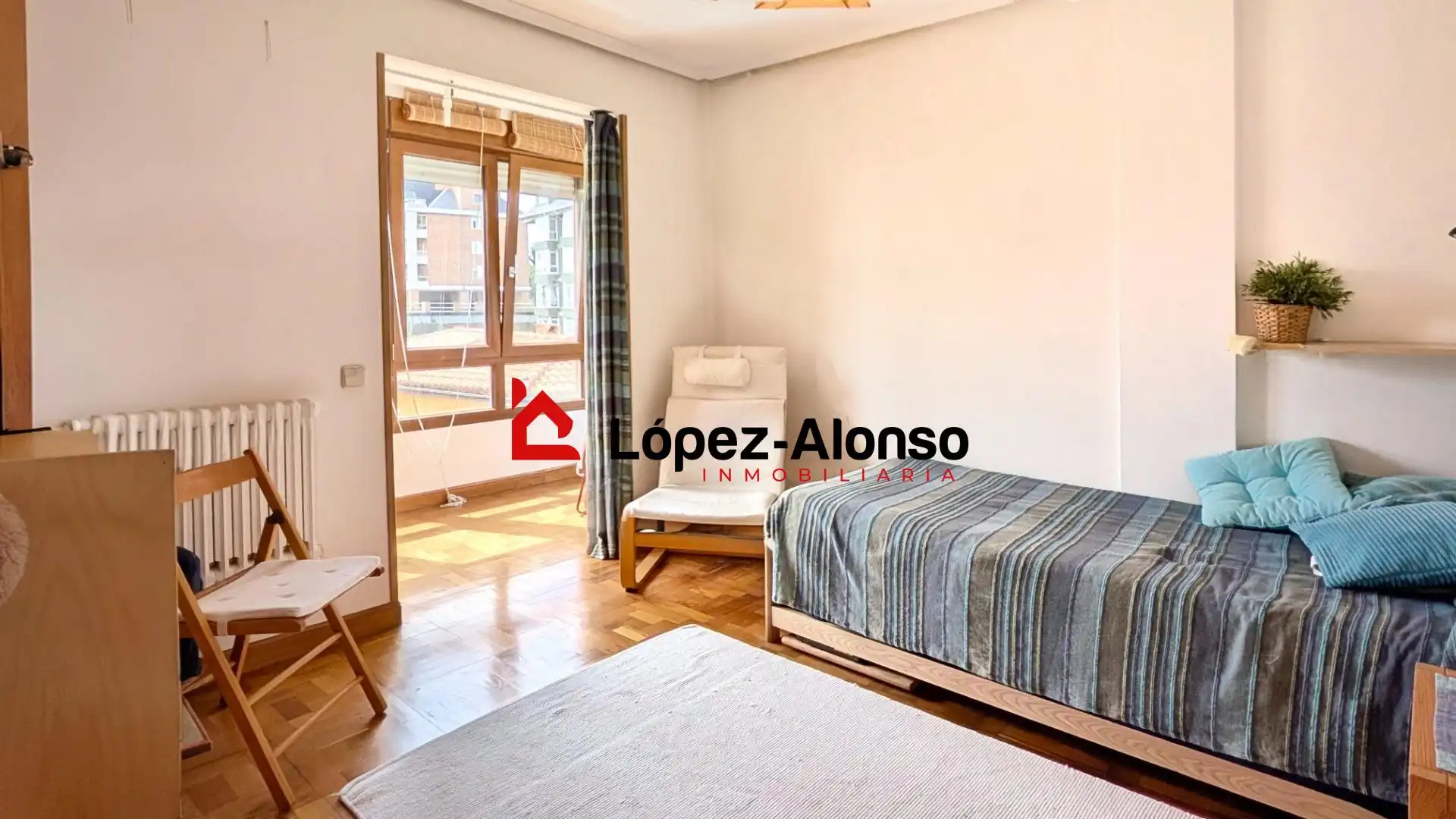 Bedroom of Flat for sale in Santander  with Heating and Storage room