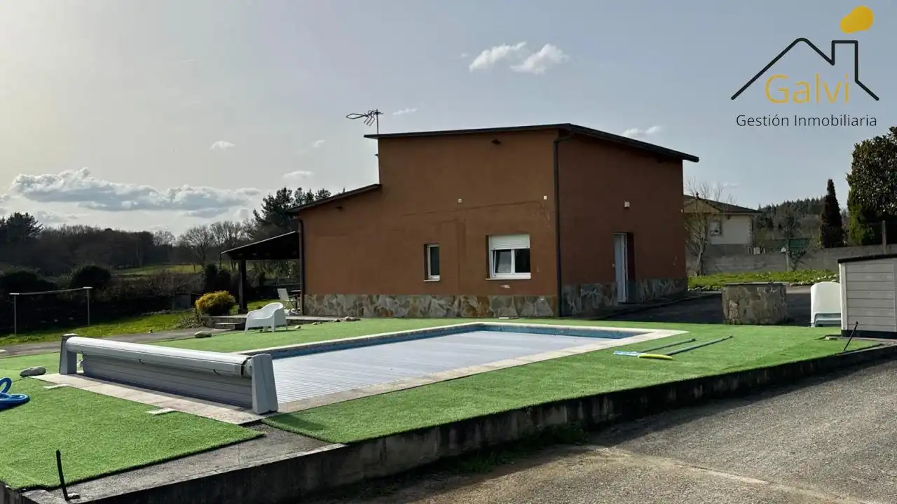 Piscina de Casa o chalet en venta en Lugo con Calefacción, Jardín privado y Terraza
