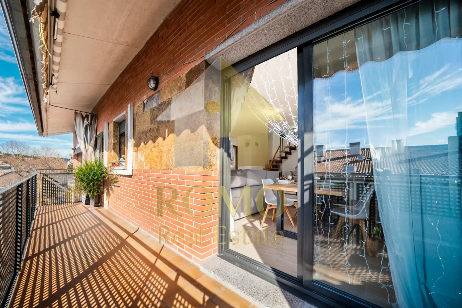 Vista exterior de Dúplex en venta en Canovelles con Aire acondicionado, Calefacción y Balcón
