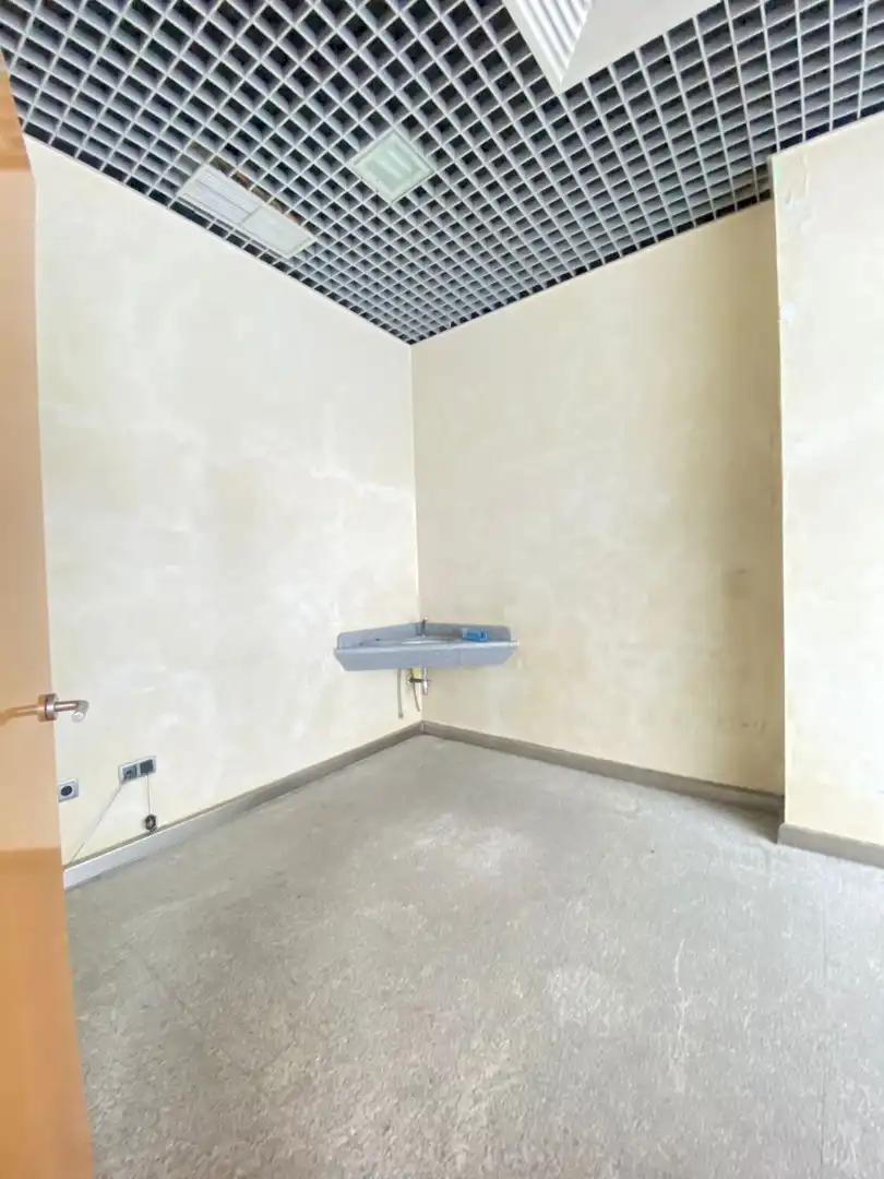 Badezimmer von Geschaftsraum zum Verkauf in Marbella