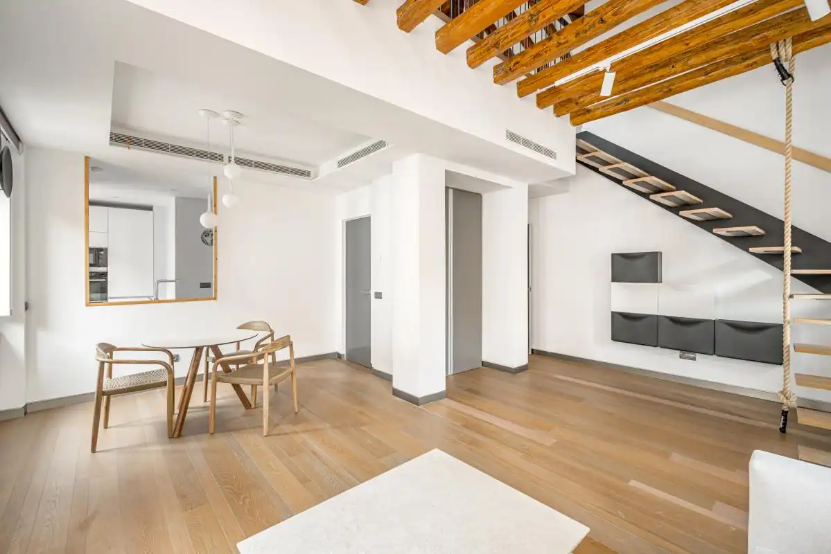 Sala de estar de Dúplex en venta en Madrid con Aire acondicionado, Calefacción y Trastero