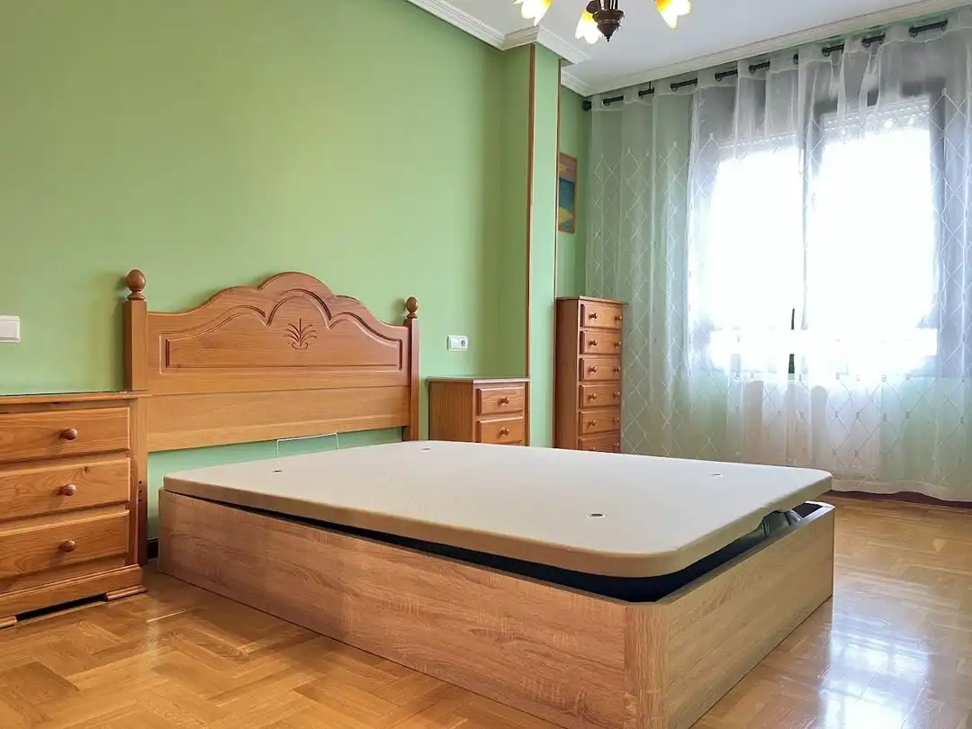 Bedroom of Flat for rent in Siero  with Heating and Storage room