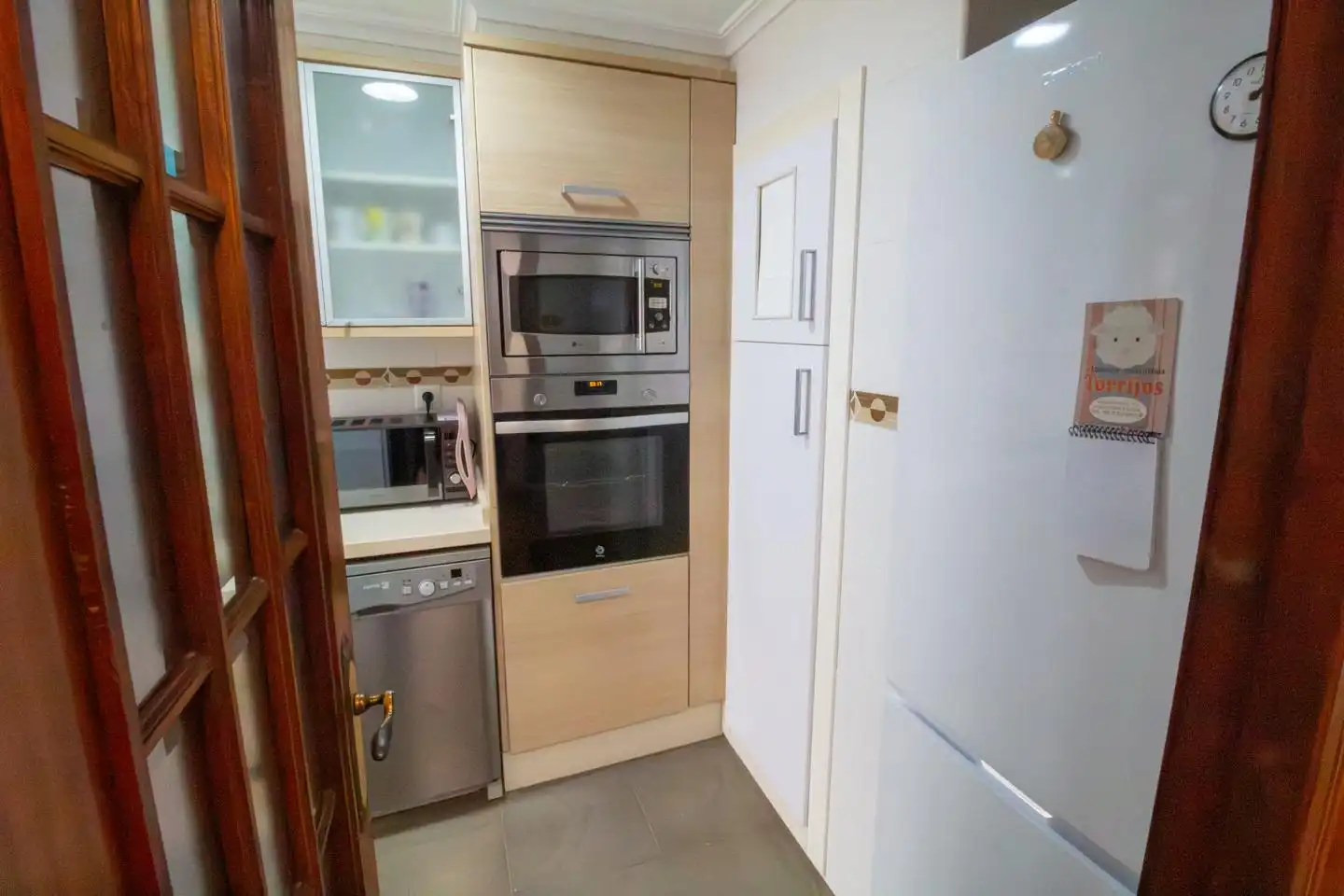 Kitchen of Flat for rent in Valencia  with Air Conditioner and Furnished