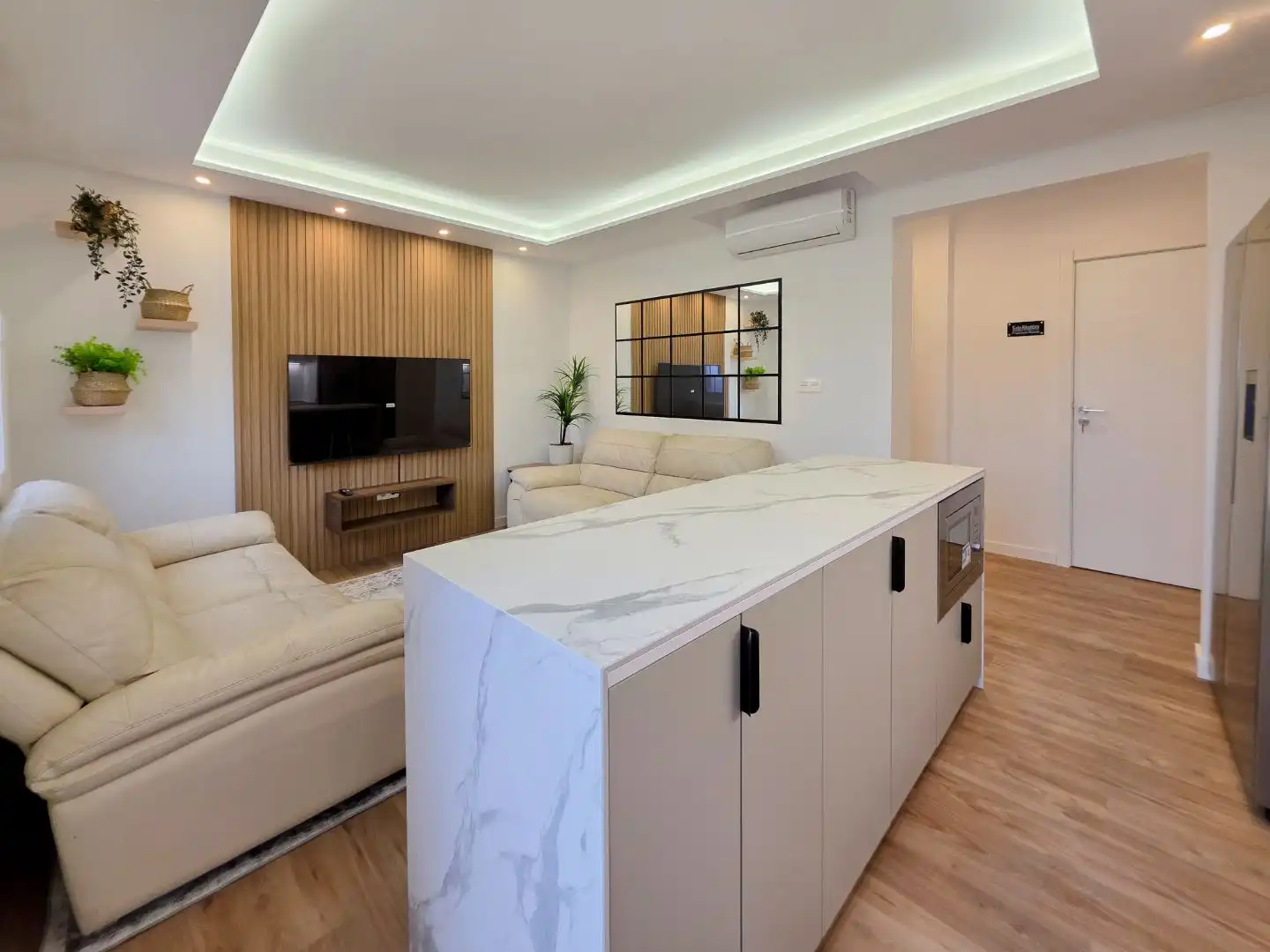 Living room of Houses for share in Armilla  with Air Conditioner, Heating and Private garden
