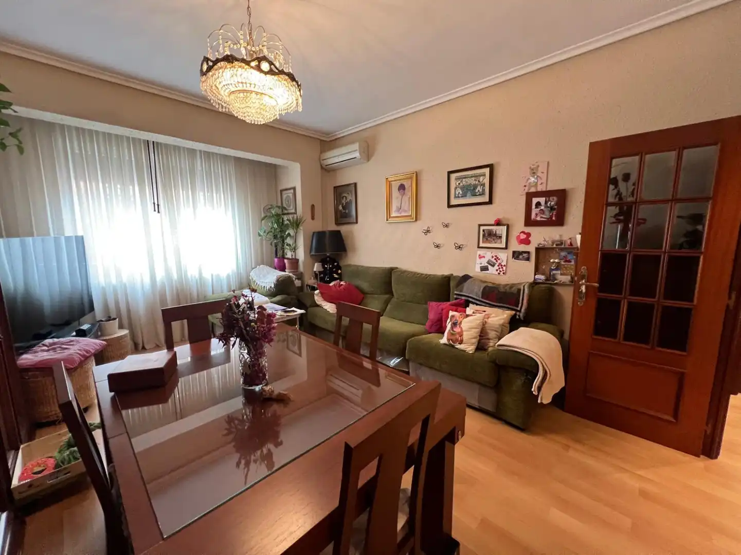 Sala de estar de Piso en venta en  Logroño con Calefacción y Amueblado