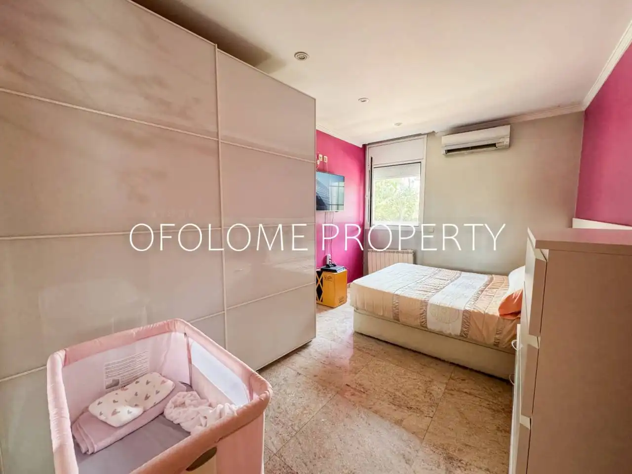Habitación de Casa o chalet en venta en Santa Perpètua de Mogoda con Aire acondicionado, Calefacción y Jardín privado