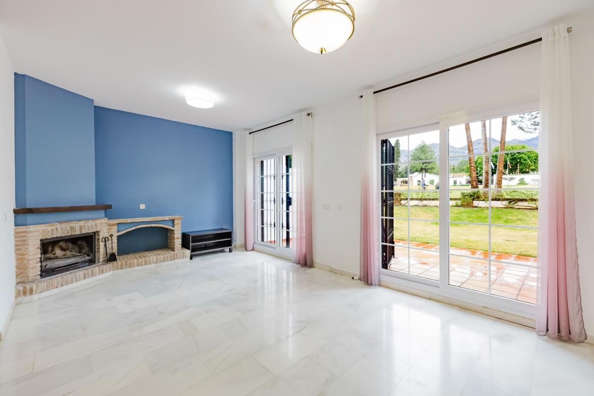 Casa adosada en venda a Av. Gral. Caffarena, Buenavista - Lauro Golf