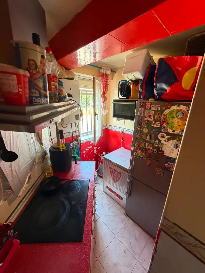 Cuina de Pis en venda en Sevilla amb Moblat
