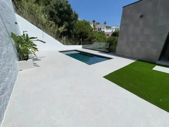 Swimming pool of Houses for sale in Sant Pol de Mar  with Air Conditioner, Private garden and Terrace