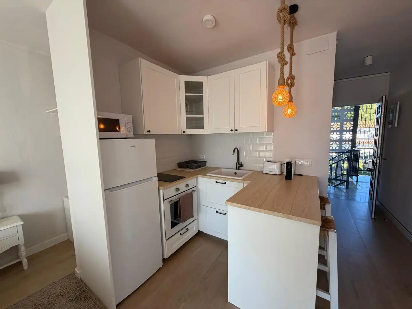 Kitchen of Apartments for sale in Castell d'Aro, Platja d'Aro i s'Agaró  with Furnished and Balcony