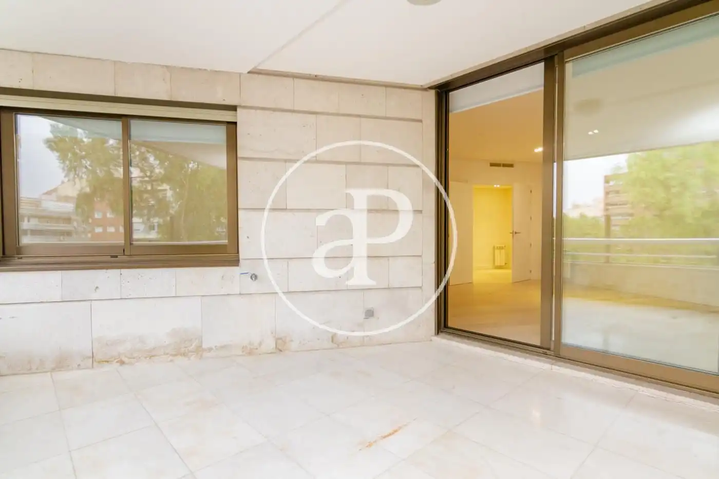 Terraza de Piso de alquiler en Madrid con Aire acondicionado, Calefacción y Jardín privado