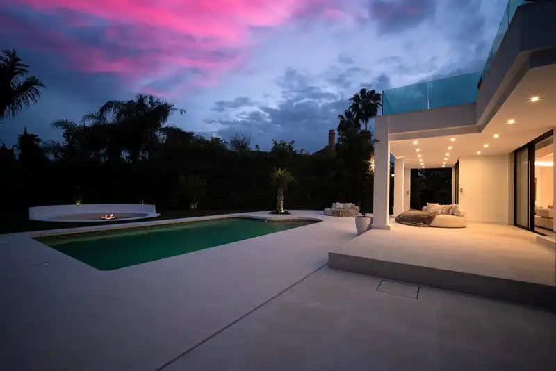 Chalet con terraza en venta en Nueva, imagen 27