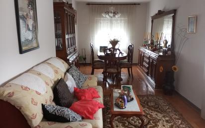 Living room of Flat for sale in Baza  with Air Conditioner, Furnished and Oven