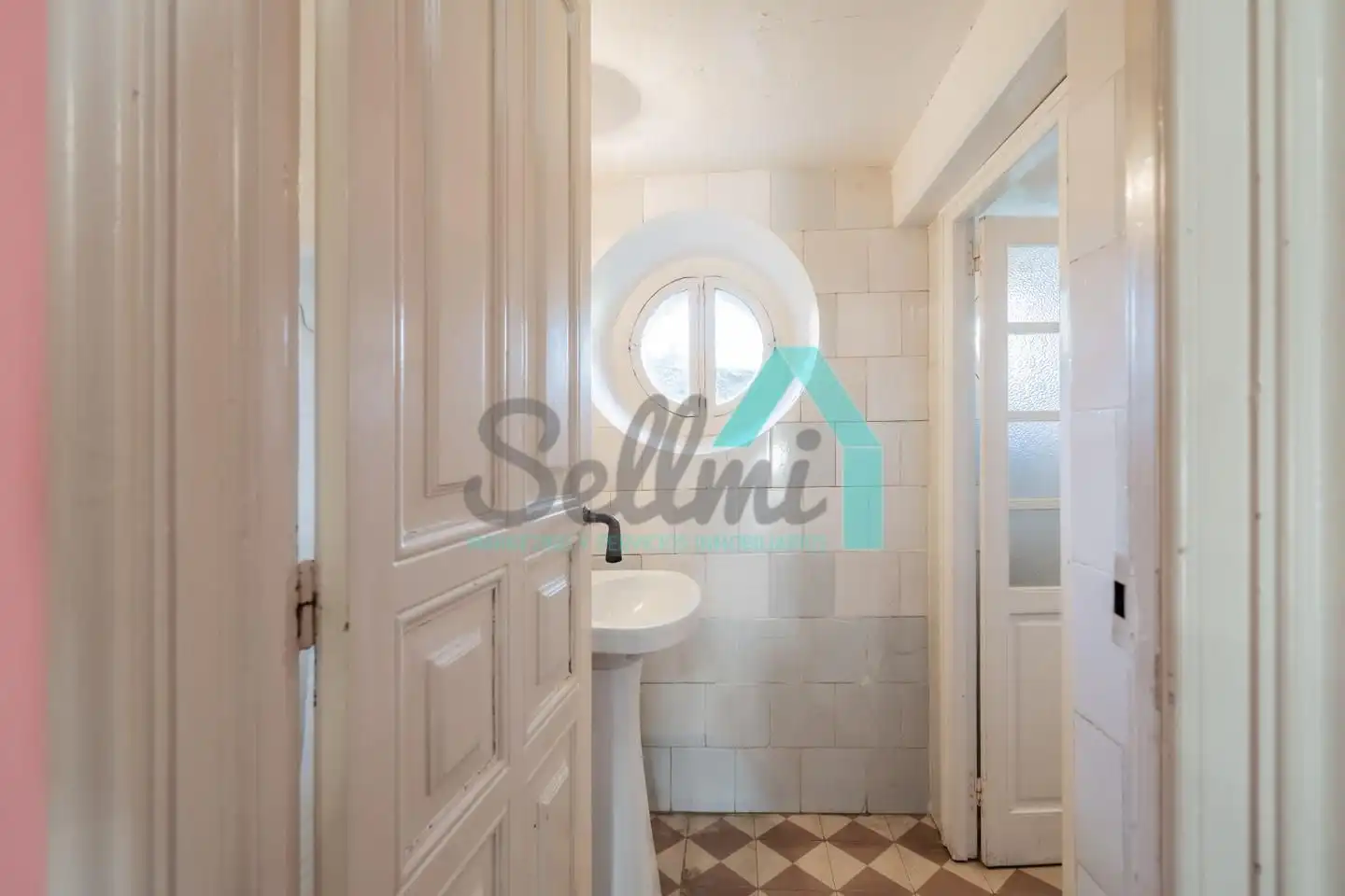 Bathroom of Houses for sale in Pravia  with Heating, Private garden and Parquet flooring