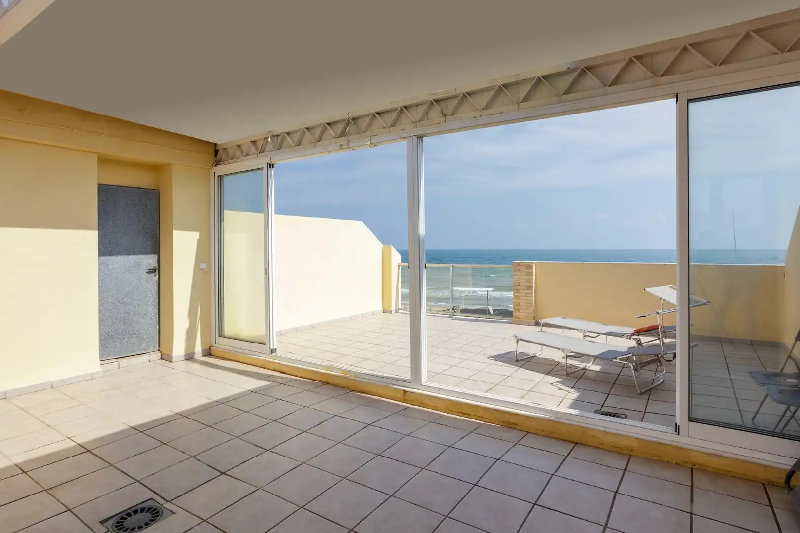 Terraza de Ático en venta en Piles con Aire acondicionado, Calefacción y Jardín privado