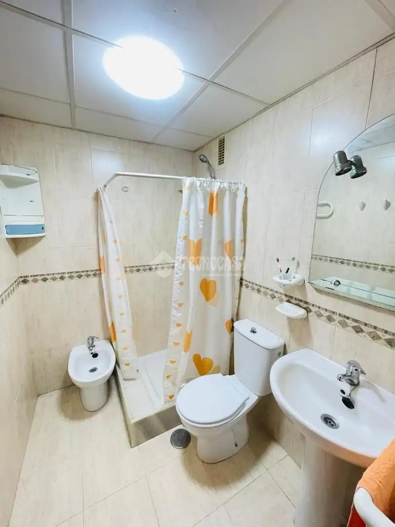 Bathroom of Flat for sale in Mijas  with Air Conditioner and Balcony
