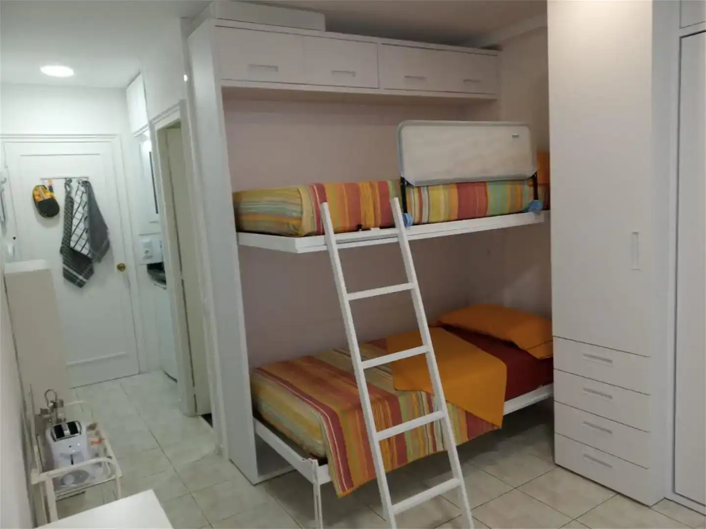 Dormitori de Apartament en venda en Tossa de Mar amb Piscina i Balcó