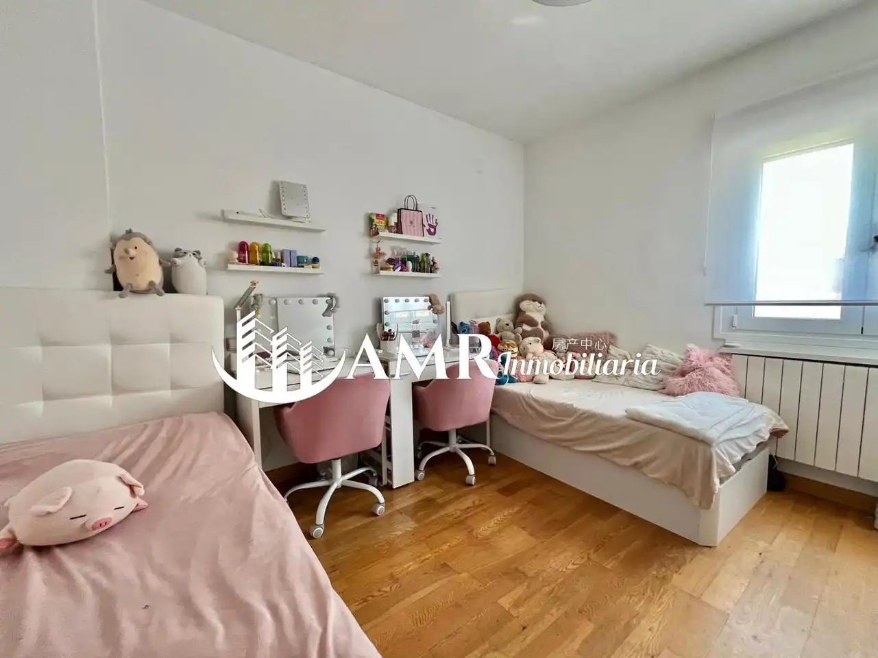 Habitación de Casa adosada en venta en Seseña con Aire acondicionado, Calefacción y Jardín privado