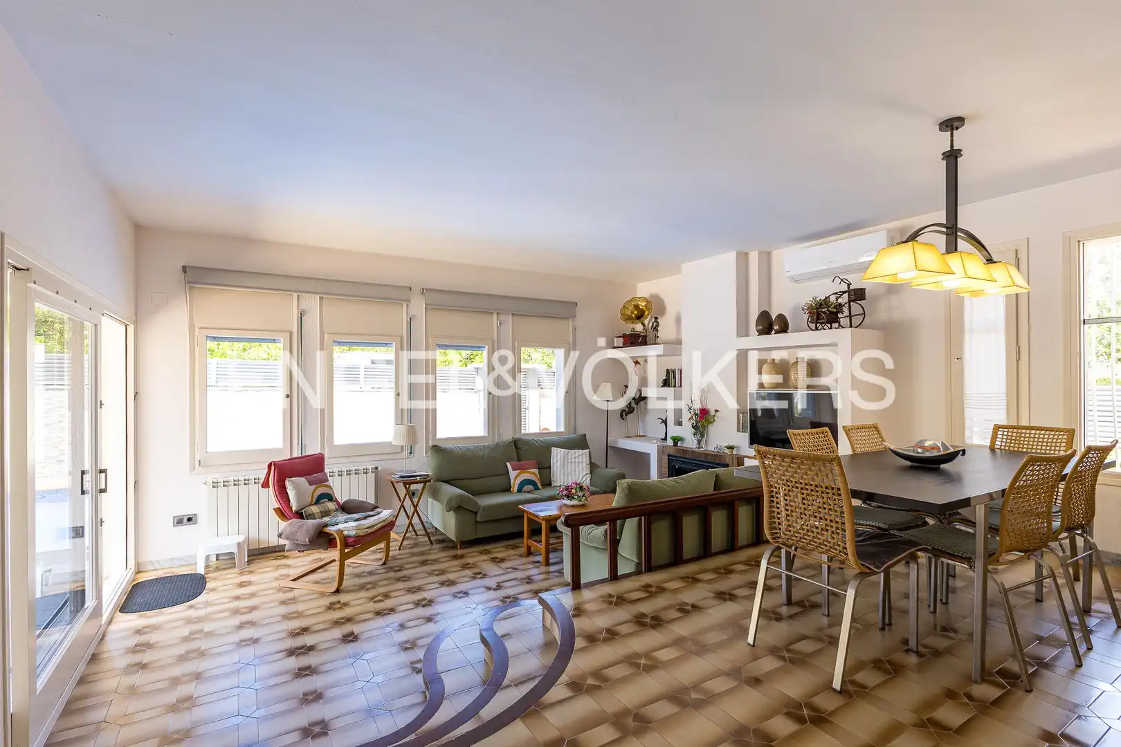 Exterior view of Houses for sale in Roda de Berà  with Air Conditioner, Heating and Private garden