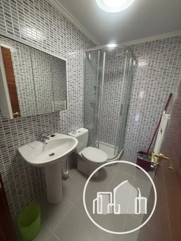 Baño de Piso de alquiler en Medina de Pomar