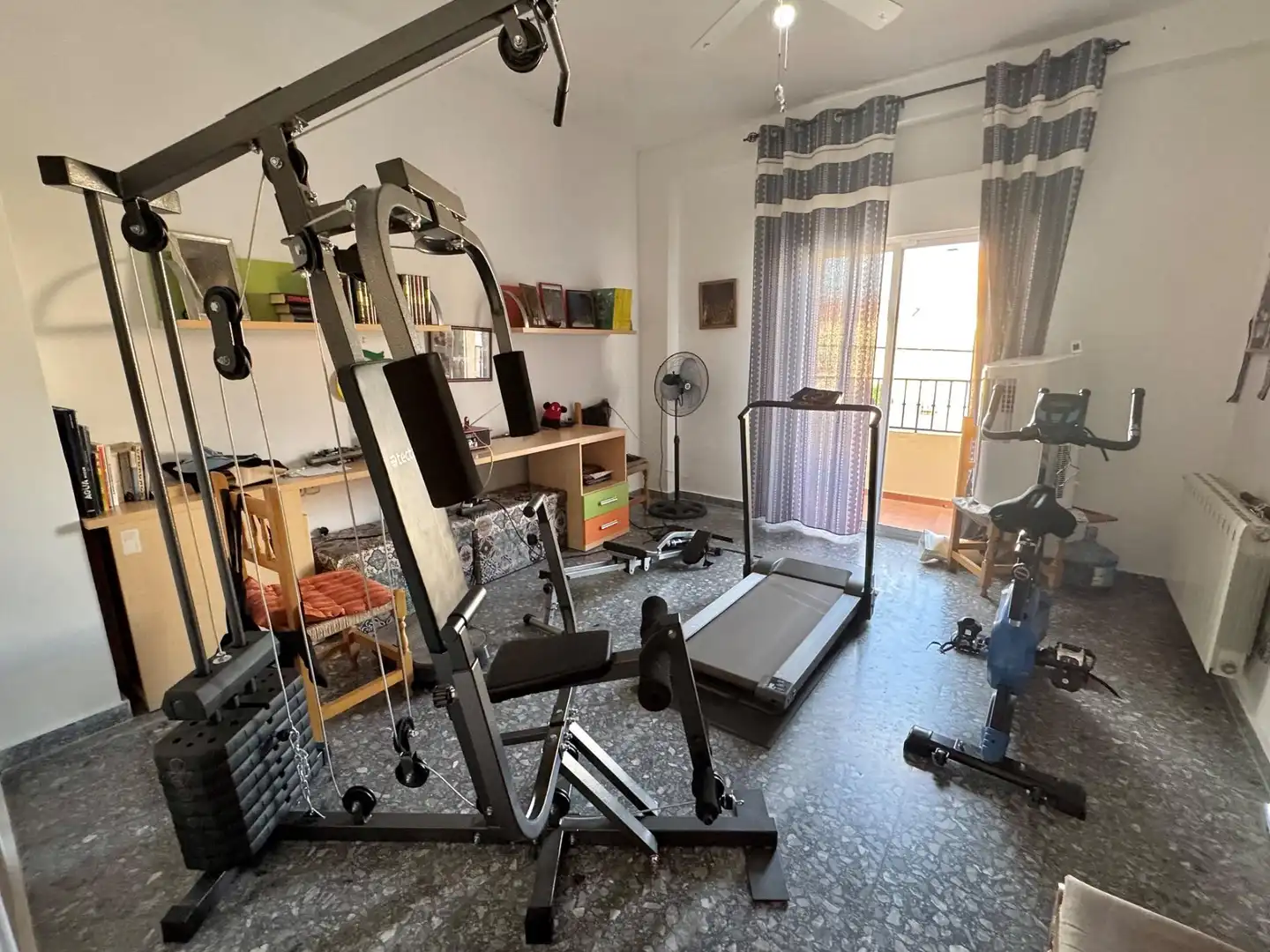 Casa aparellada amb terrassa en venda a Calle de la Gloria, imagen 63