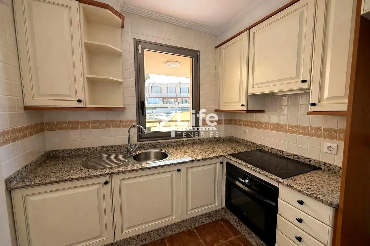 Cocina de Casa o chalet en venta en Granadilla de Abona con Aire acondicionado, Jardín privado y Terraza